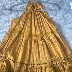 Mustard color tank top super flowy